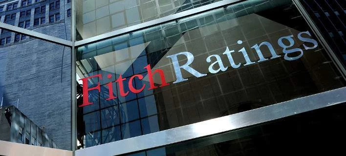 Ο Fitch υποβάθμισε την πιστοληπτική ικανότητα της Ιταλίας